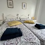 公寓 Bonito Atico En Primera Linea De Playa Con Piscina