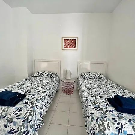 Bonito Atico En Primera Linea De Playa Con Piscina * 푸엔히롤라