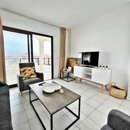 Bonito Atico En Primera Linea De Playa Con Piscina